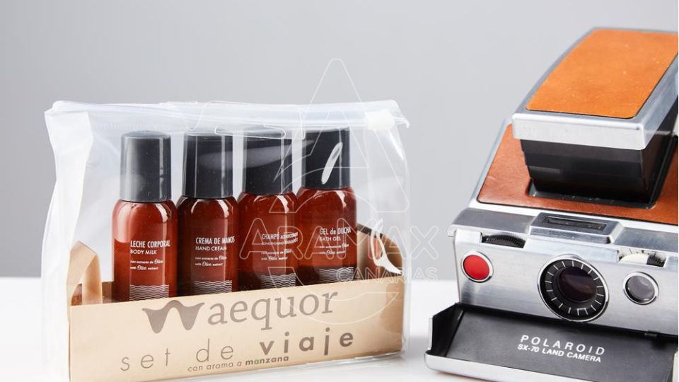 SET DE AMENITIES ESP  VIAJE  GEL CHAMPÚ BODY LOTIO